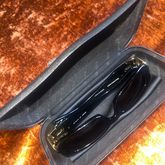 Balenciaga Sunglasses main image 4